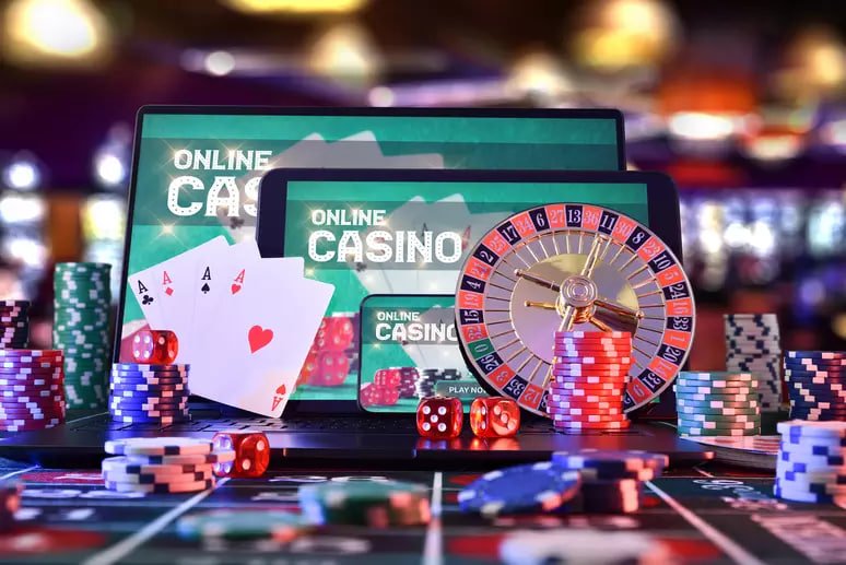 Pengguna menikmati berbagai panel dan fitur lengkap setelah login pada qqbetwin